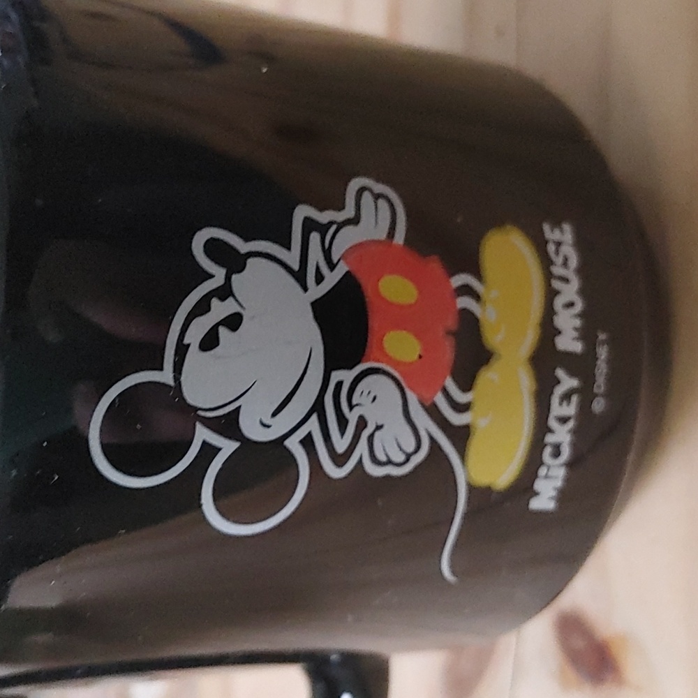 Disney coffee cup - Picture 3 of 3